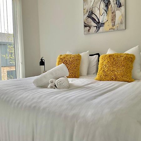 The Parkes A Stylish 3Br House, 5 Mins From Central Birmingham Close To The Edgbaston Stadium, The Hippodrome, Uob, Aston And Bcu, China Town, Kings Heath Bhx Airport And Much More エクステリア 写真