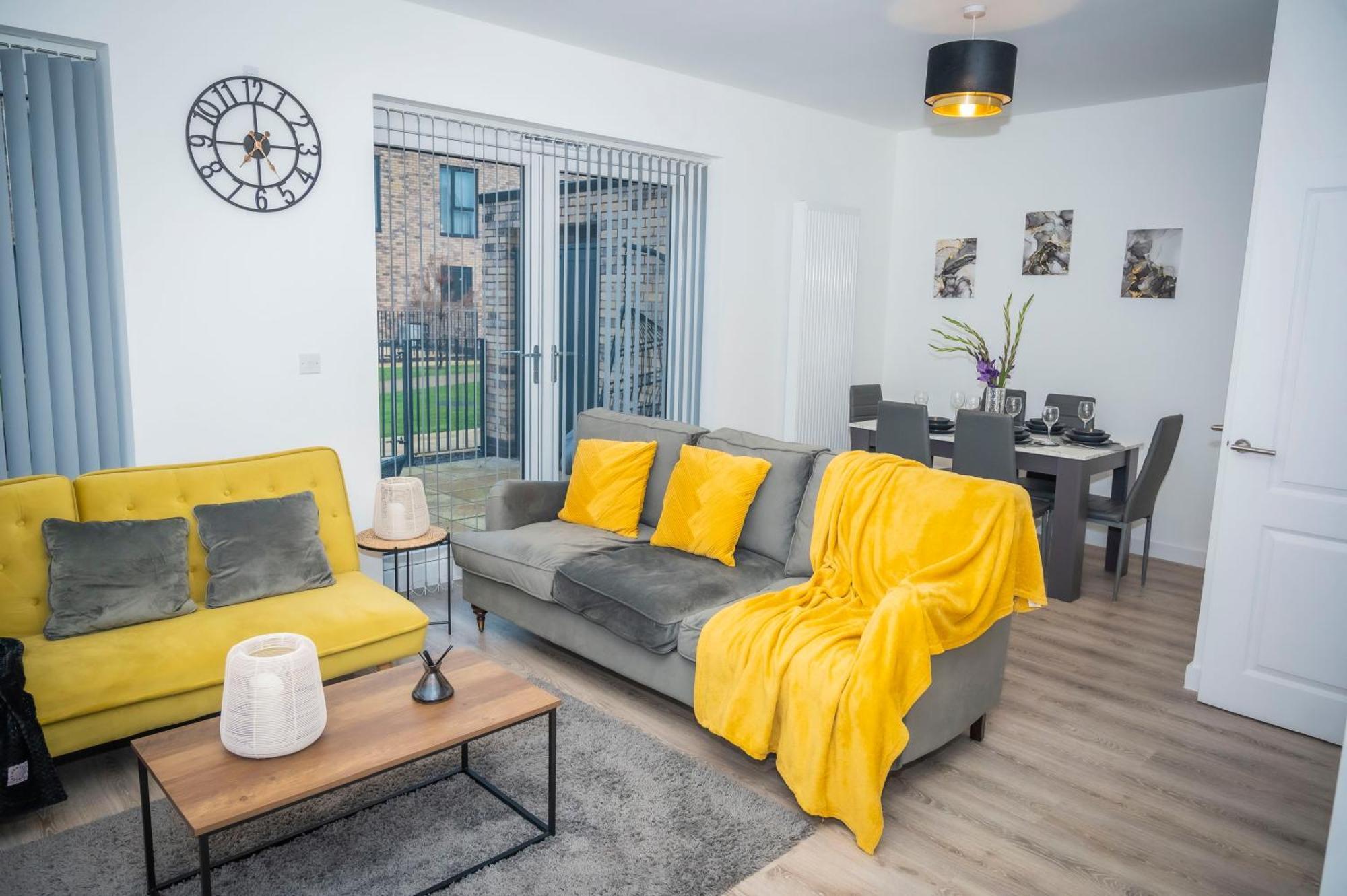 The Parkes A Stylish 3Br House, 5 Mins From Central Birmingham Close To The Edgbaston Stadium, The Hippodrome, Uob, Aston And Bcu, China Town, Kings Heath Bhx Airport And Much More エクステリア 写真